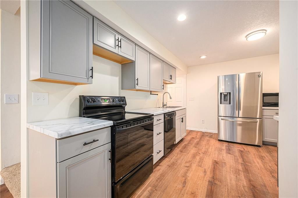 1112 White Birch Street — photo 30