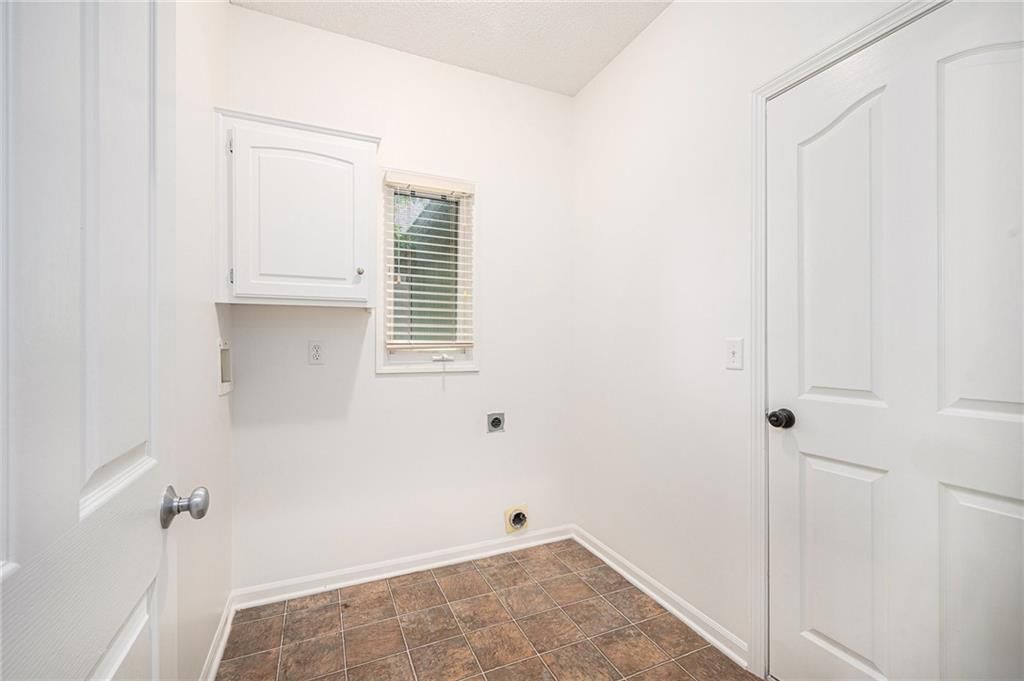 1112 White Birch Street — photo 34