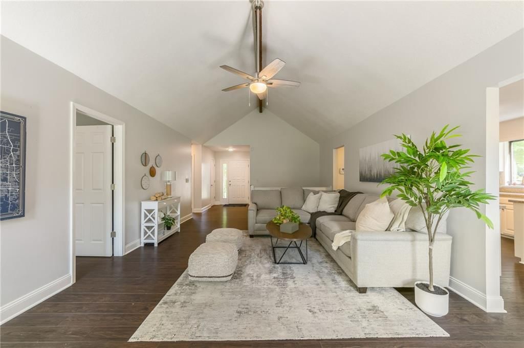 14613 CRAIG Avenue — photo 6
