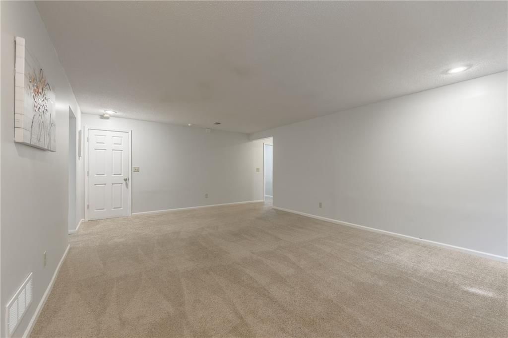 14613 CRAIG Avenue — photo 22