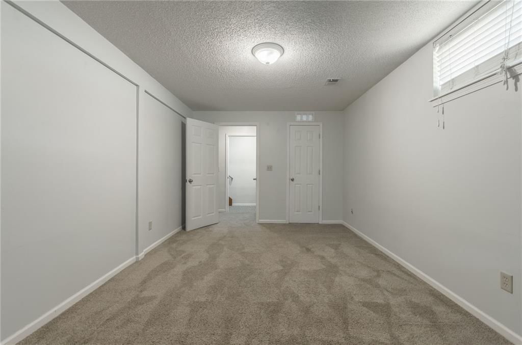 14613 CRAIG Avenue — photo 25