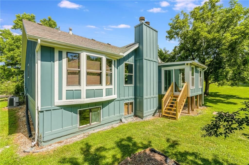 14613 CRAIG Avenue — photo 31