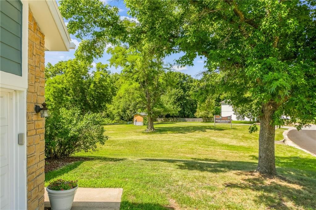 14613 CRAIG Avenue — photo 35