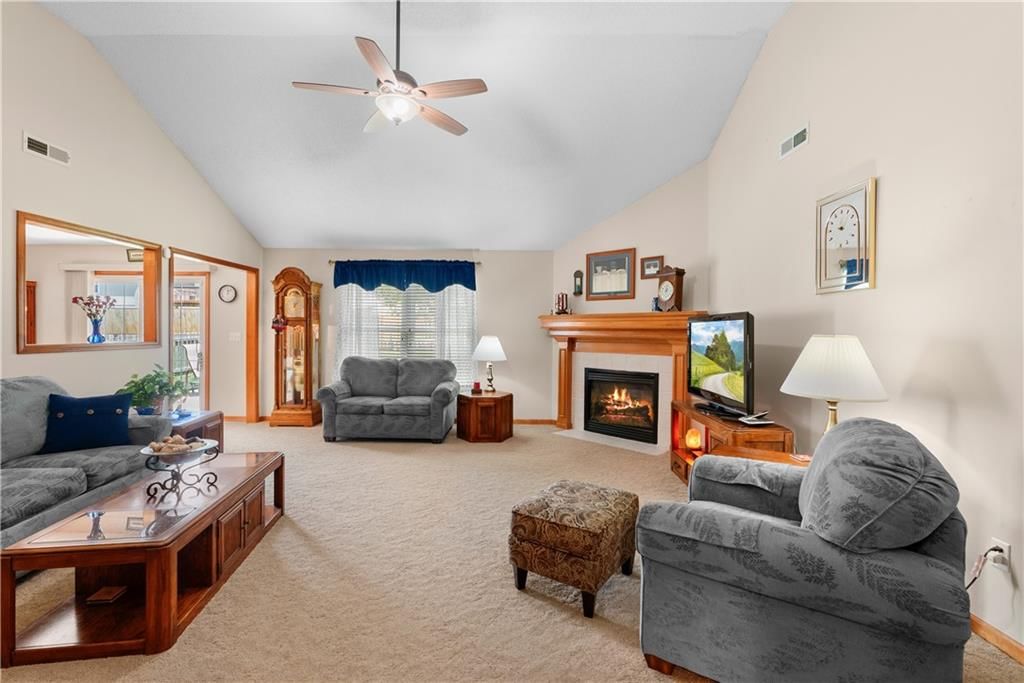 616 SW Creek Ridge Drive — photo 5
