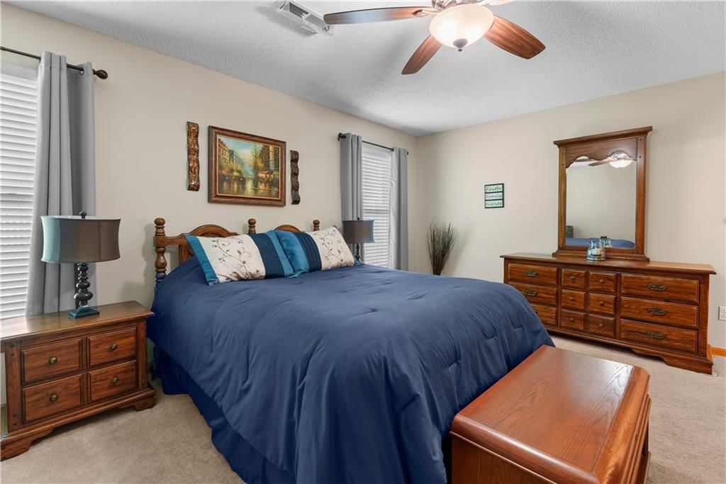 616 SW Creek Ridge Drive — photo 14