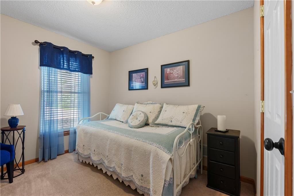 616 SW Creek Ridge Drive — photo 17