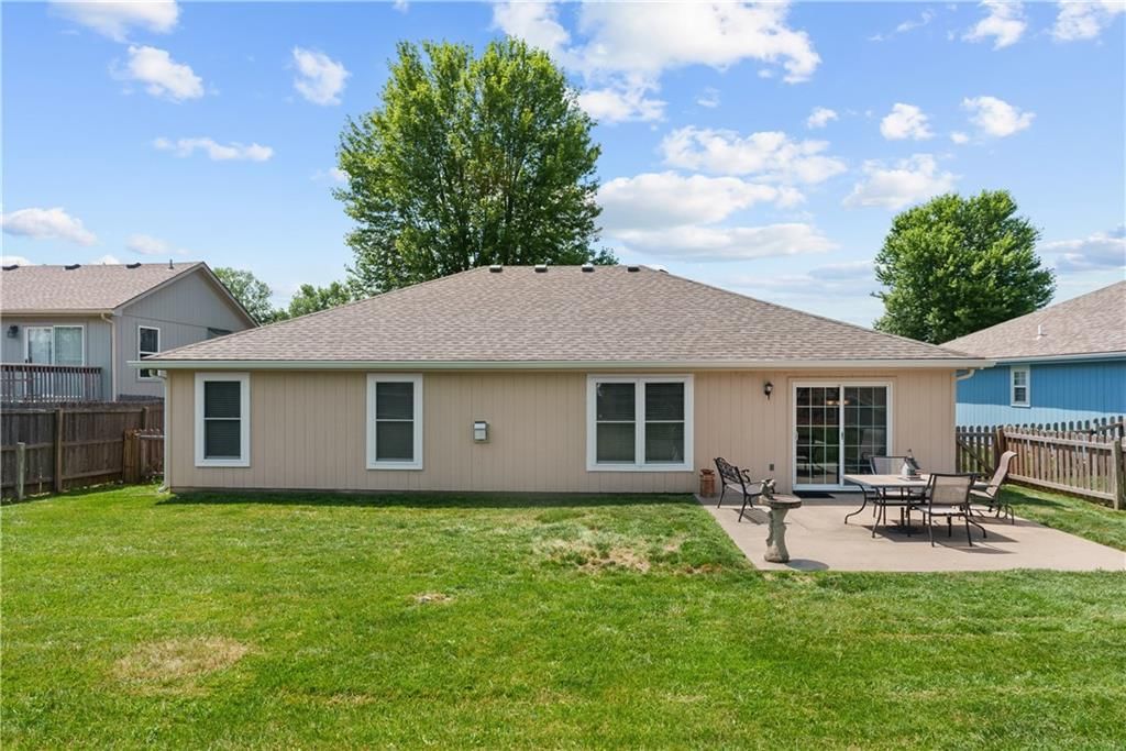 616 SW Creek Ridge Drive — photo 22