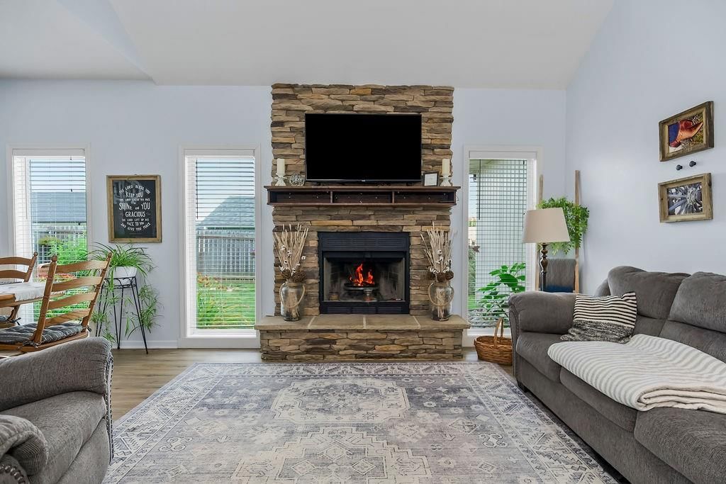 221 S Gaar Street — photo 3