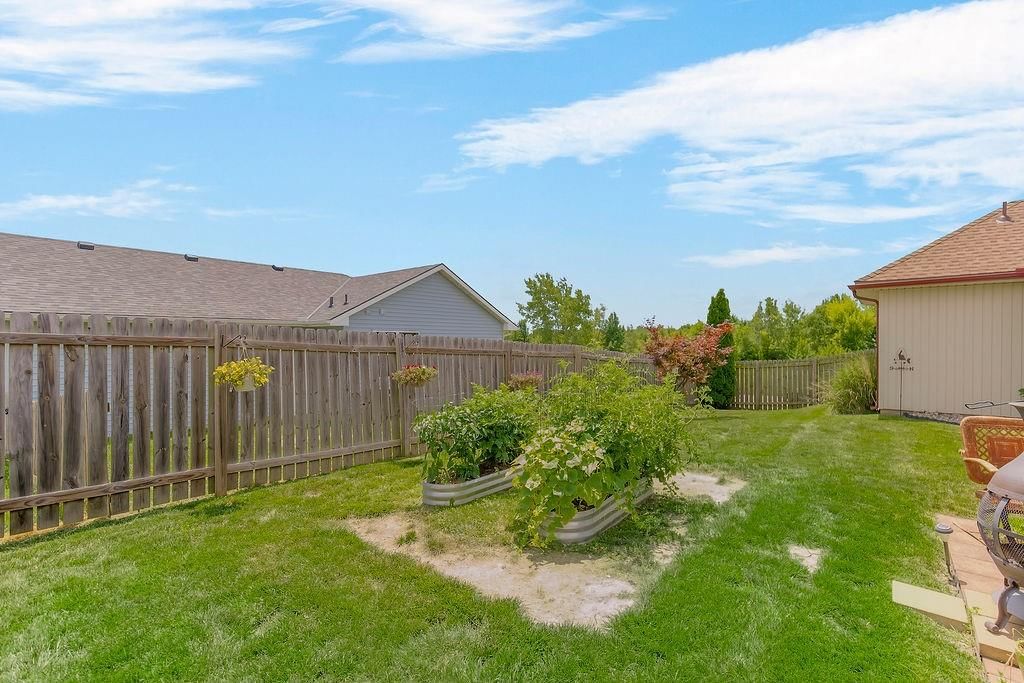 221 S Gaar Street — photo 27