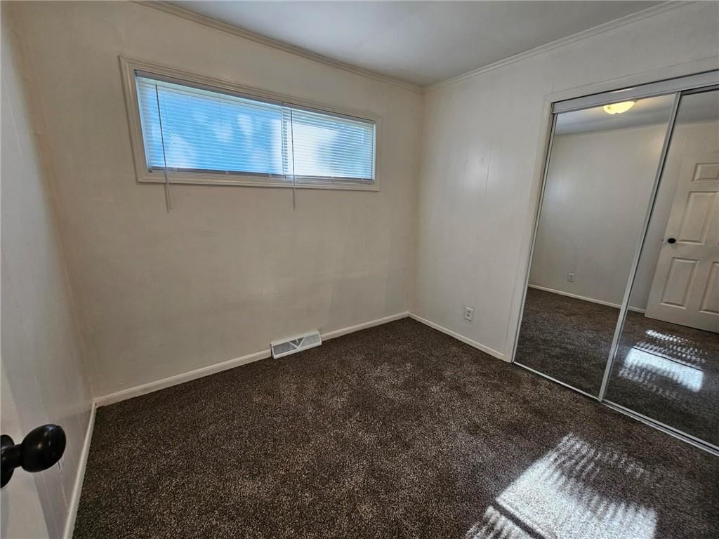 Photo 14 of 23 - 1615 N High Street
