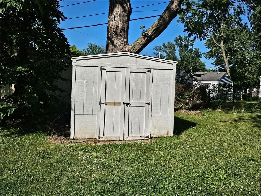 Photo 23 of 23 - 1615 N High Street