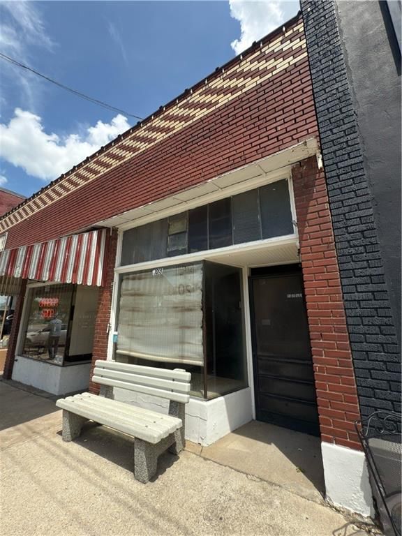 108 S 2nd Street — photo 2