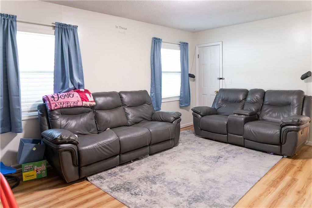 1129 Fairlawn Avenue — photo 10