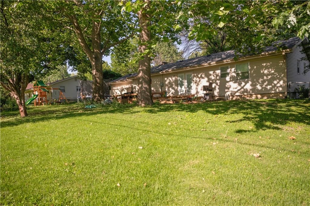 1129 Fairlawn Avenue — photo 28