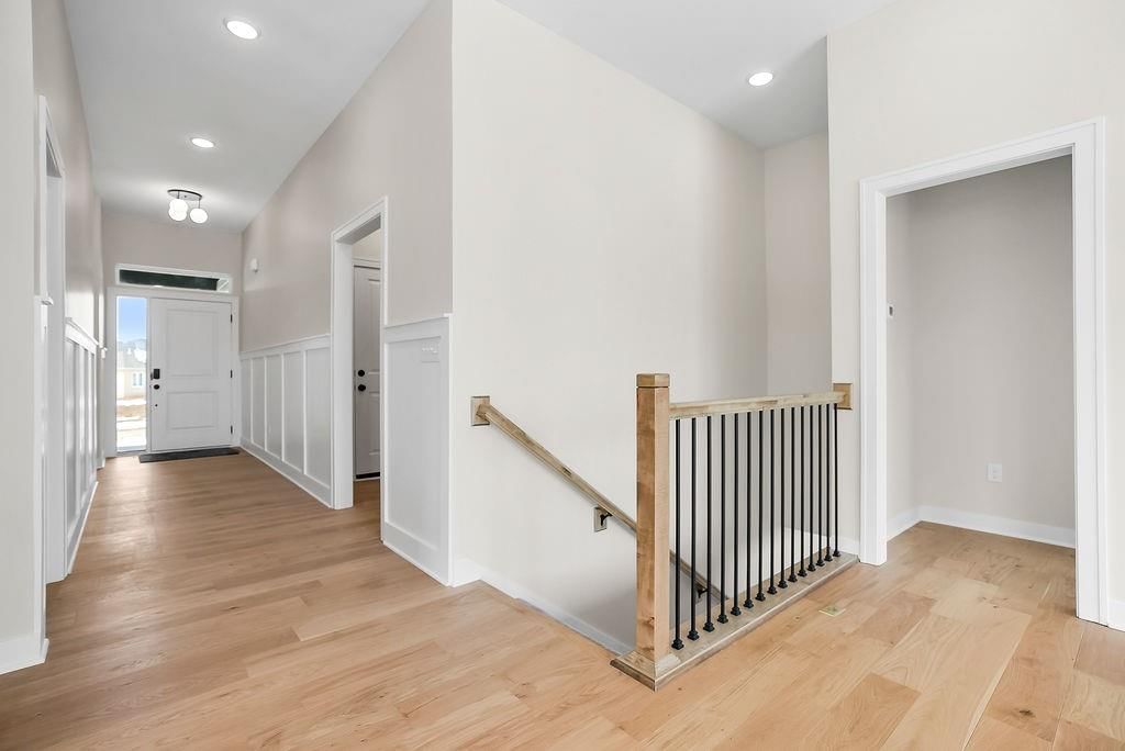 16767 S Hall Street — photo 2