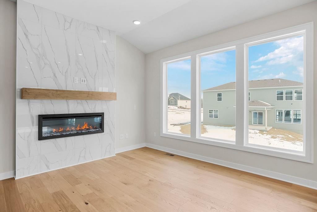 16767 S Hall Street — photo 3