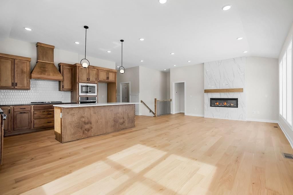 16767 S Hall Street — photo 5