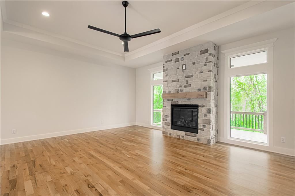 2140 Crooked Creek Drive — photo 6