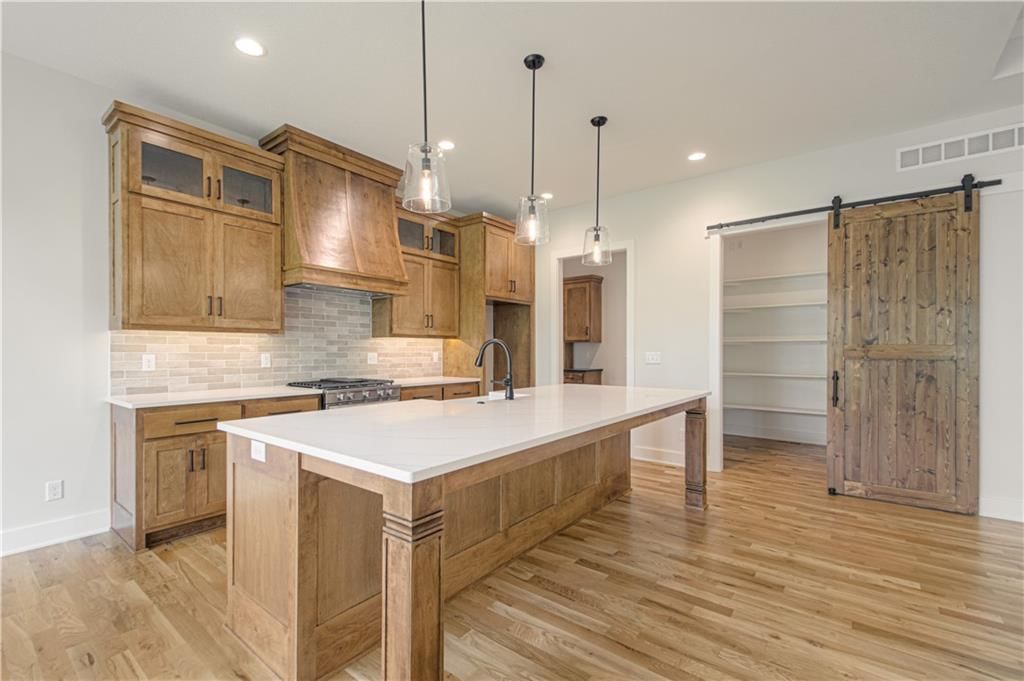 2140 Crooked Creek Drive — photo 12