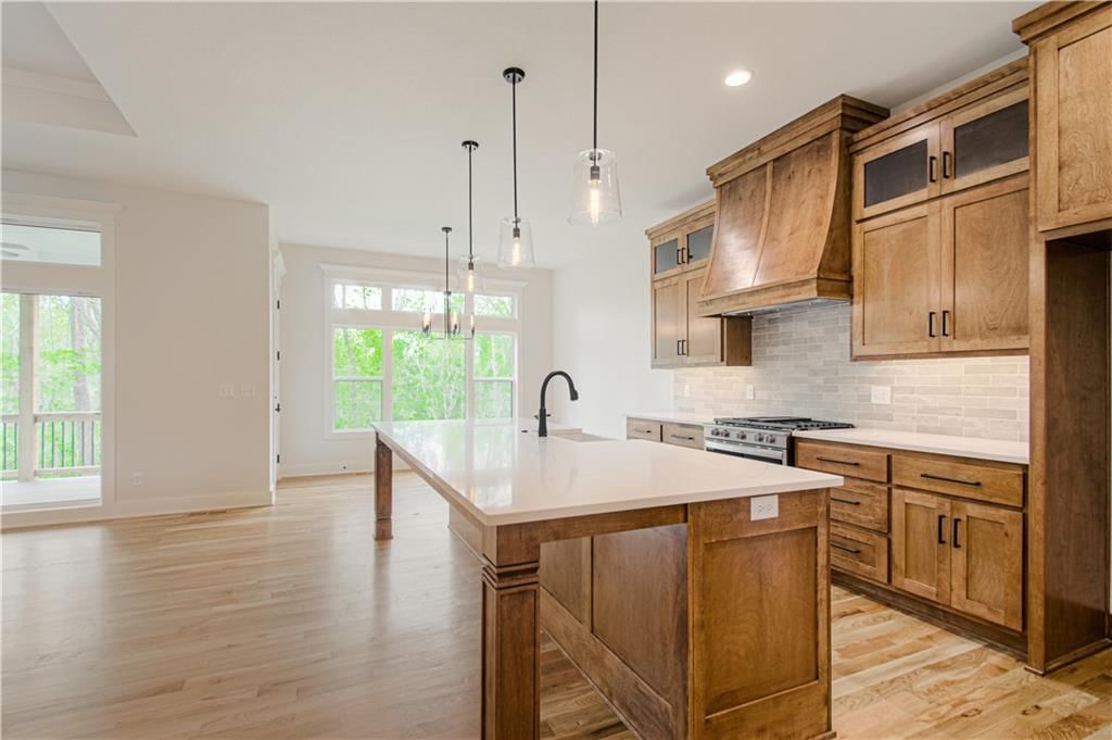 2140 Crooked Creek Drive — photo 13