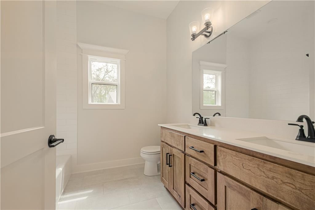 2140 Crooked Creek Drive — photo 26