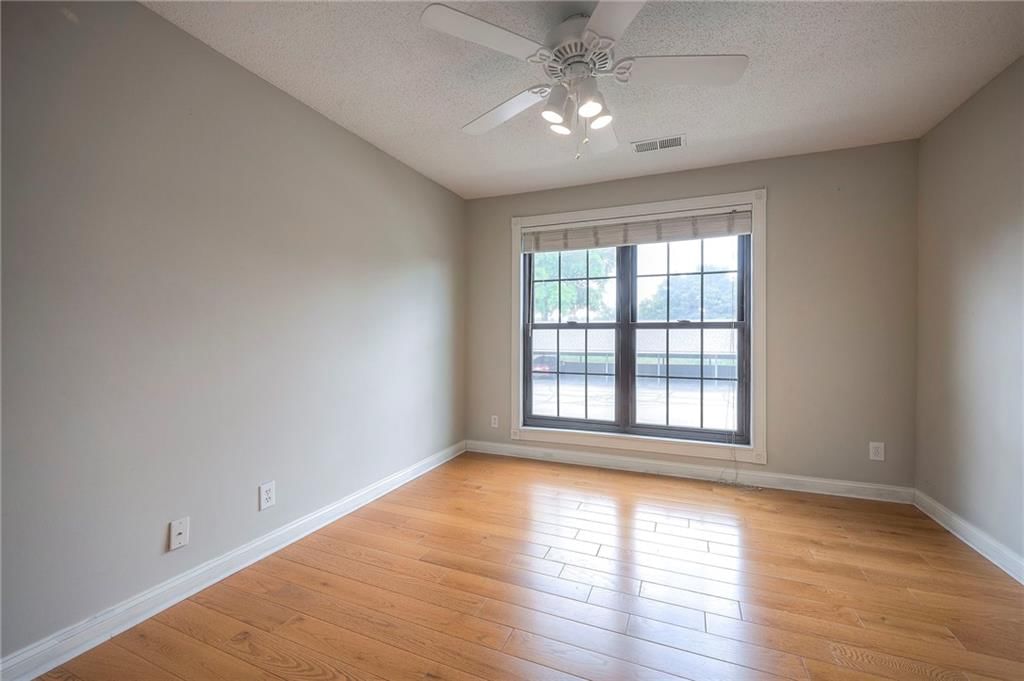 12818 W 110th Terrace — photo 11