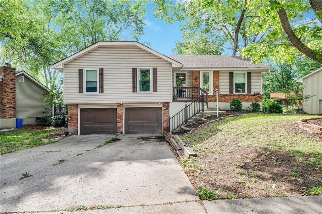 853 York Place — photo 1