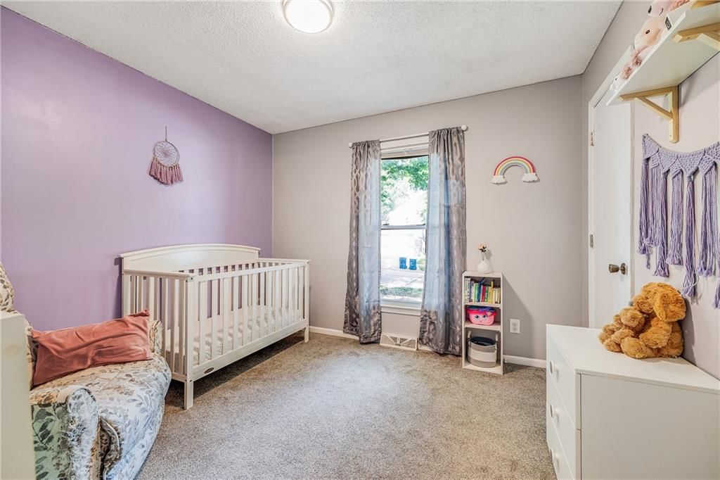 853 York Place — photo 18
