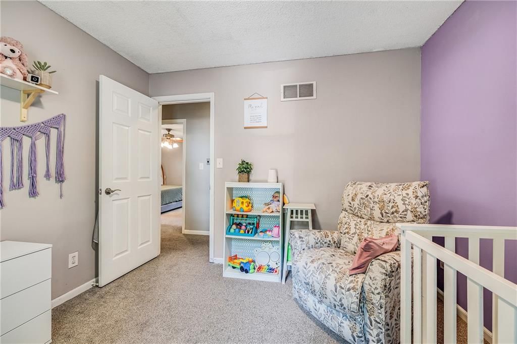 853 York Place — photo 19