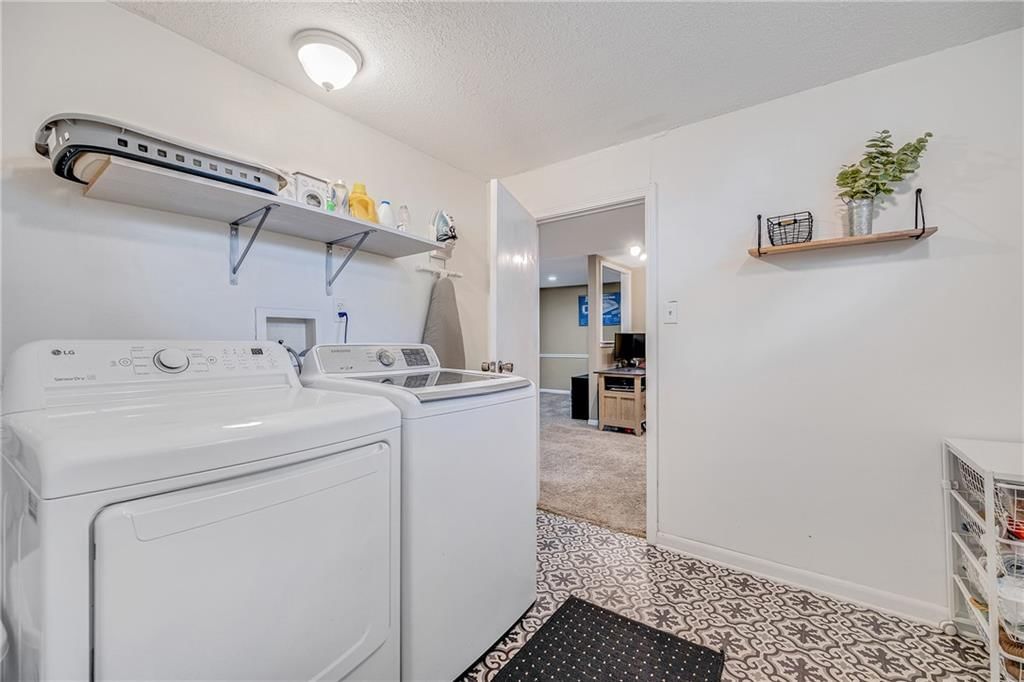 853 York Place — photo 25