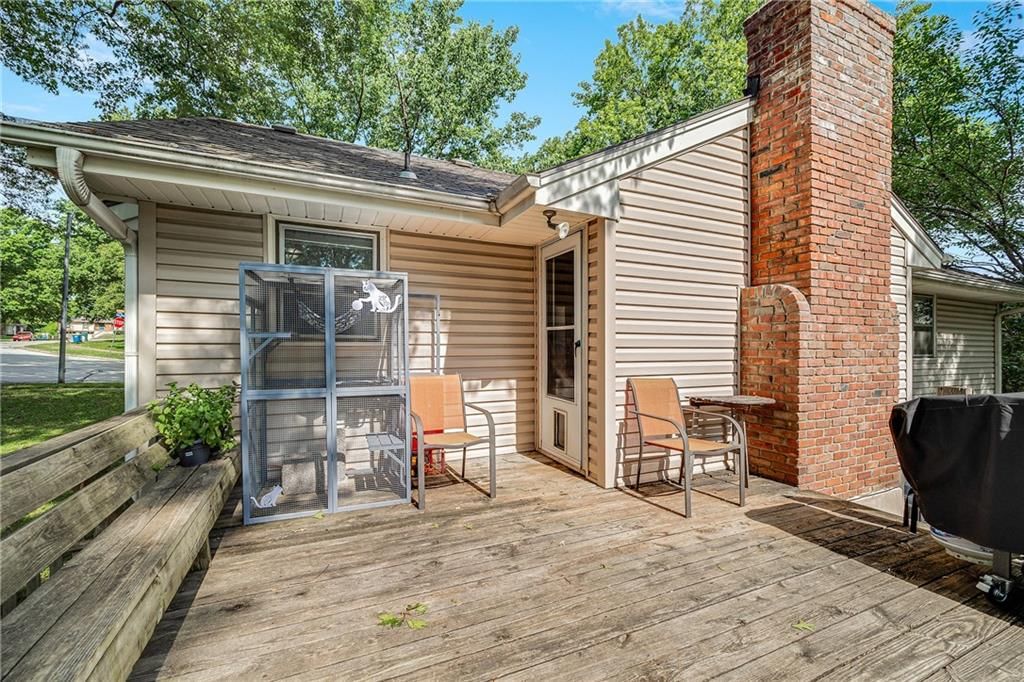853 York Place — photo 26