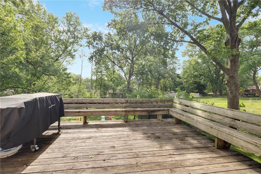 853 York Place — photo 27