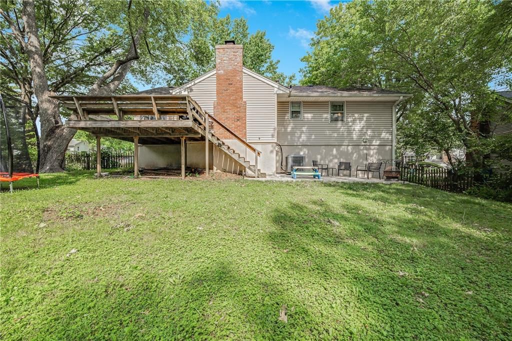 853 York Place — photo 28
