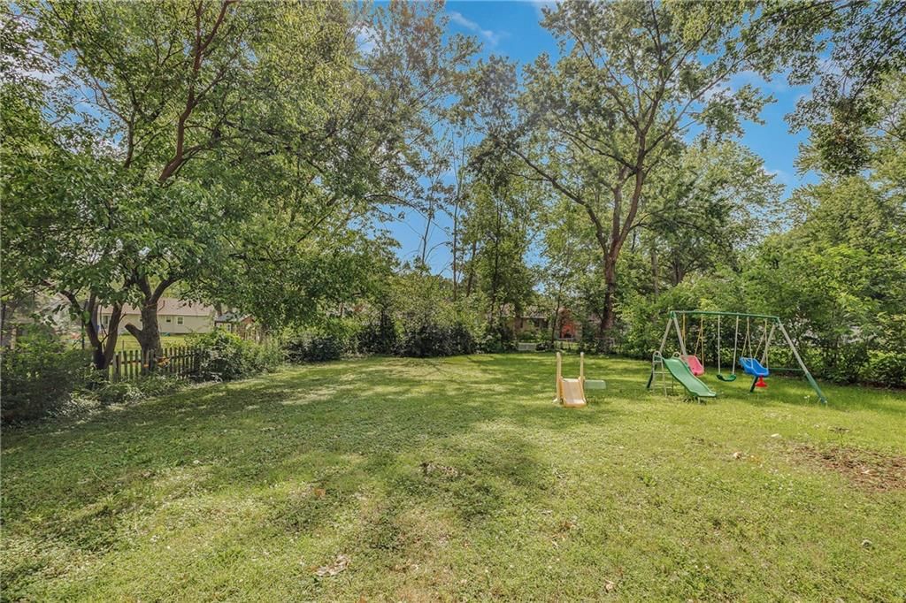 853 York Place — photo 29
