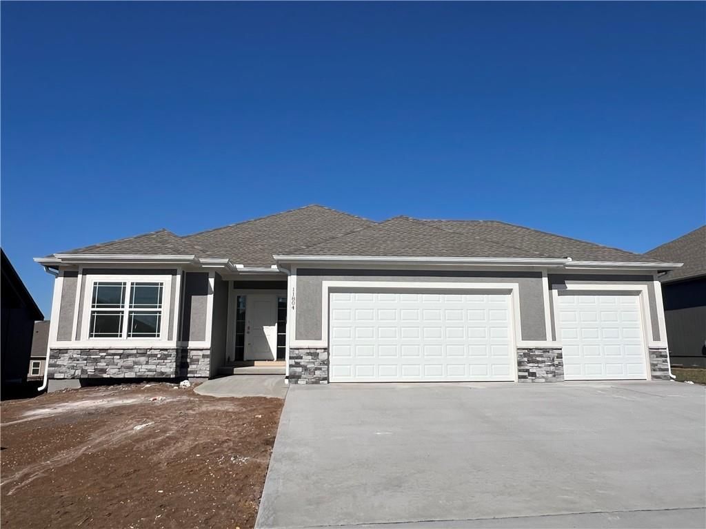 11804 E 231st Street, Peculiar, MO