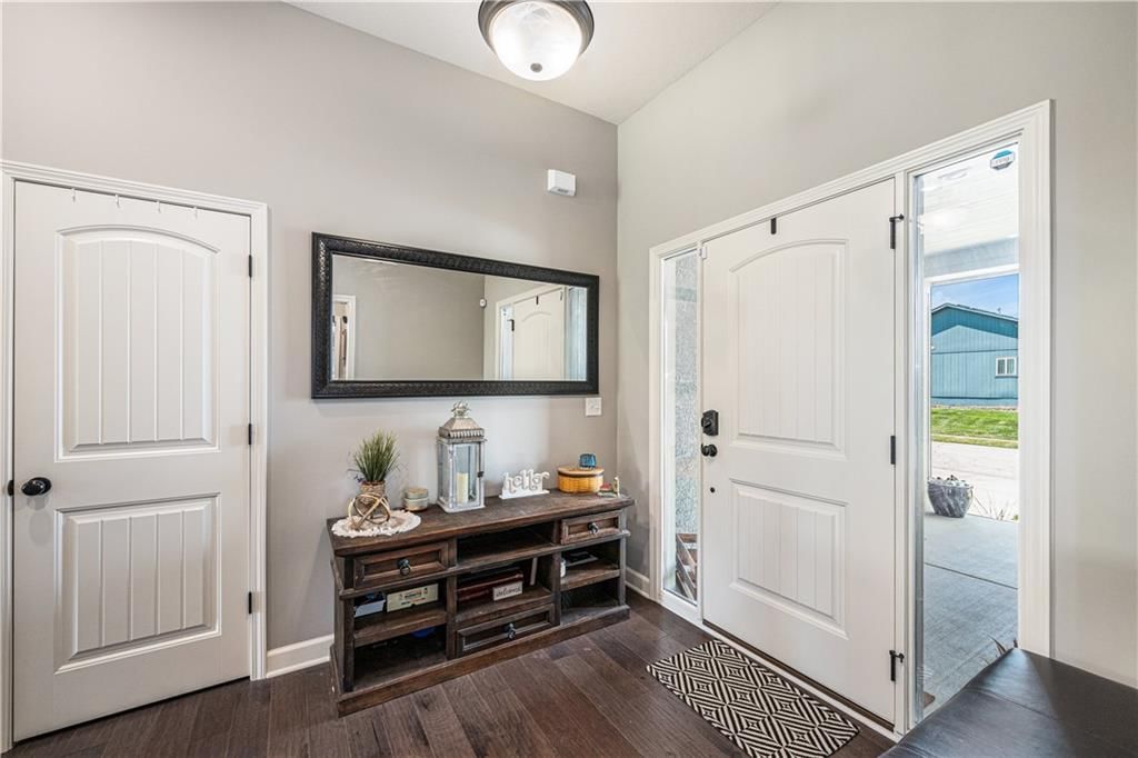 Photo 5 of 31 - 16971 W 170th Street