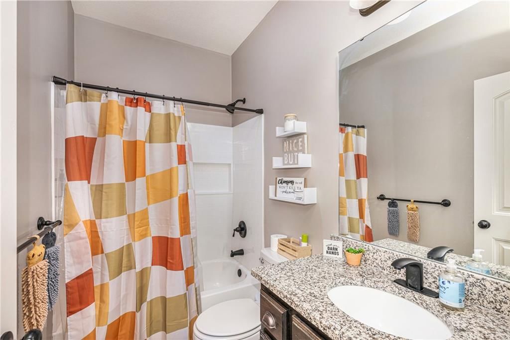 Photo 15 of 31 - 16971 W 170th Street