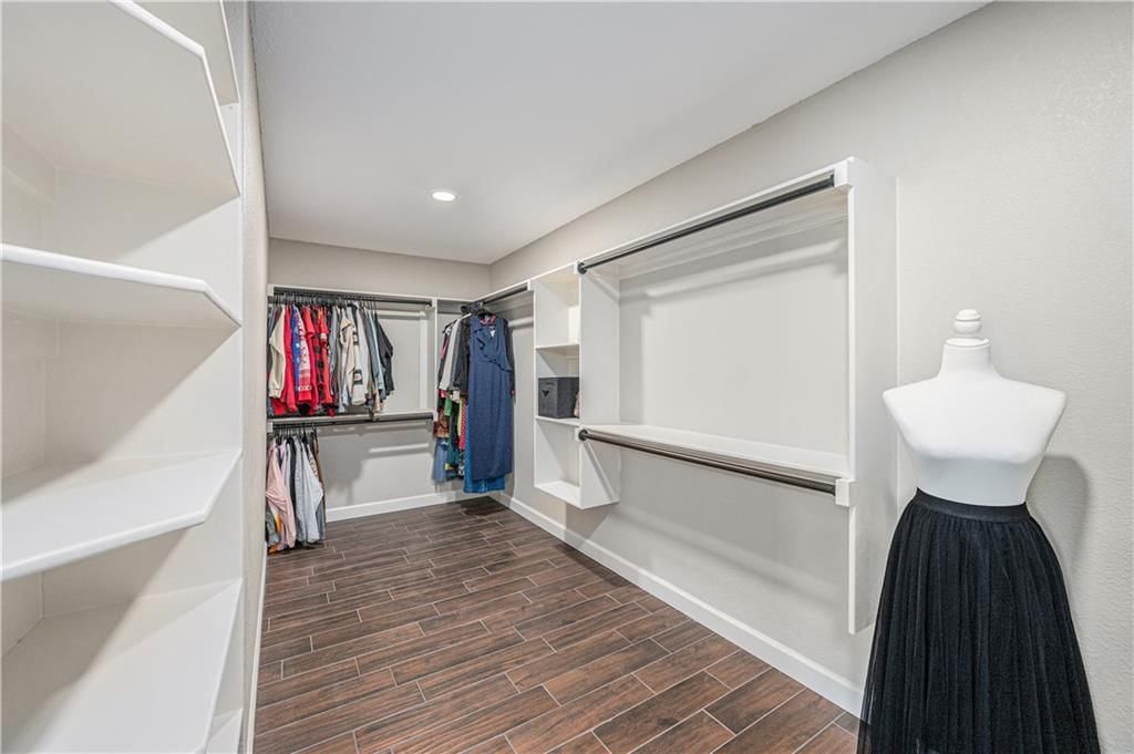 Photo 25 of 31 - 16971 W 170th Street