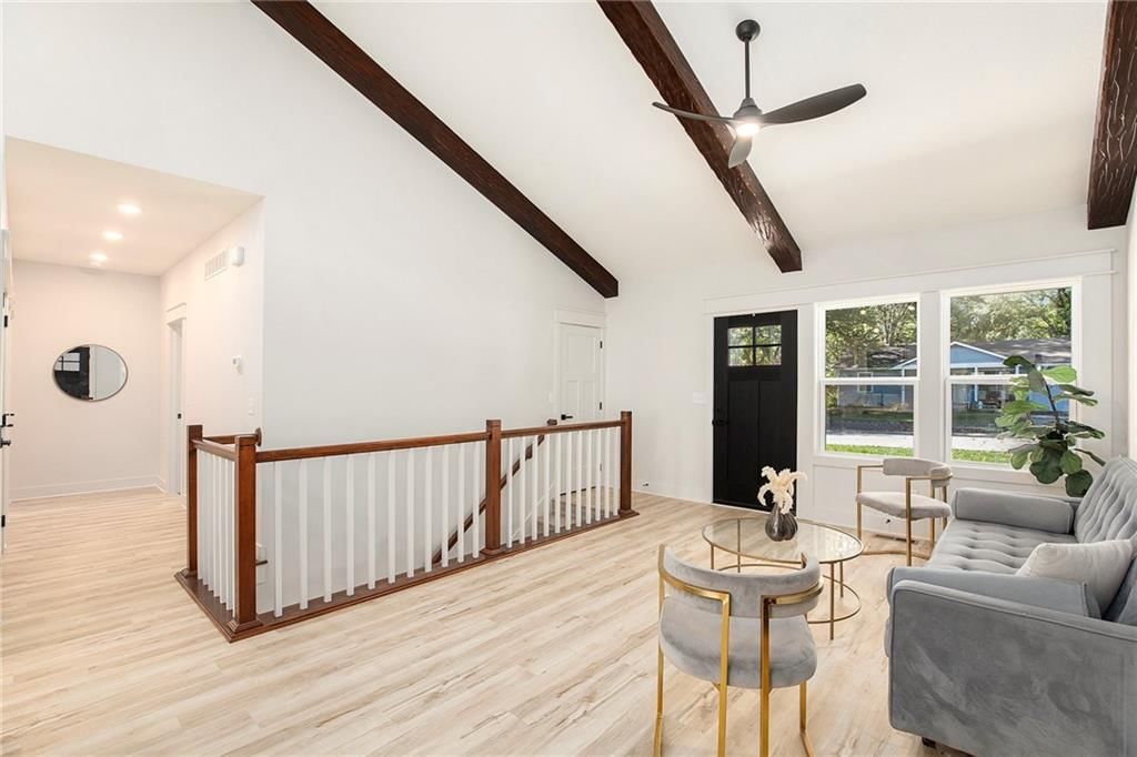 403 SW Mission Road — photo 3