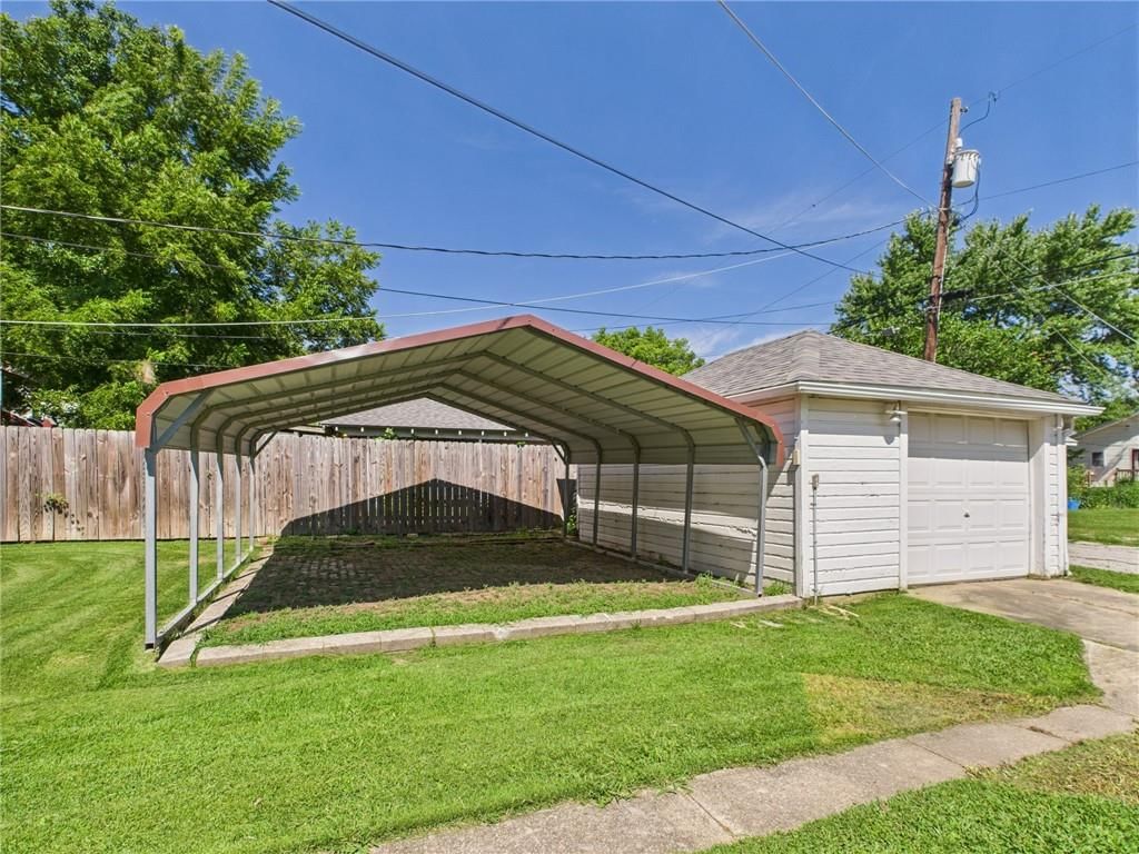 419 W 9th Street — photo 29