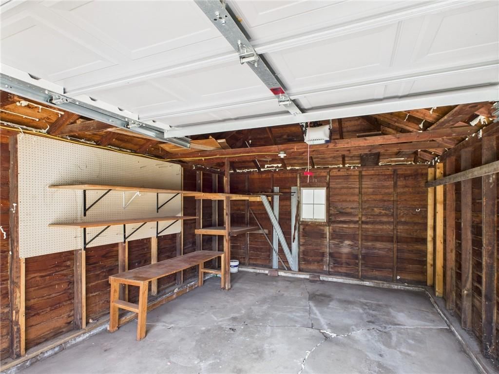 419 W 9th Street — photo 31
