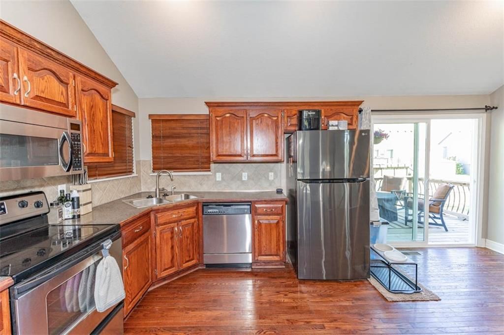 Photo 9 of 38 - 8115 NE 112th Street