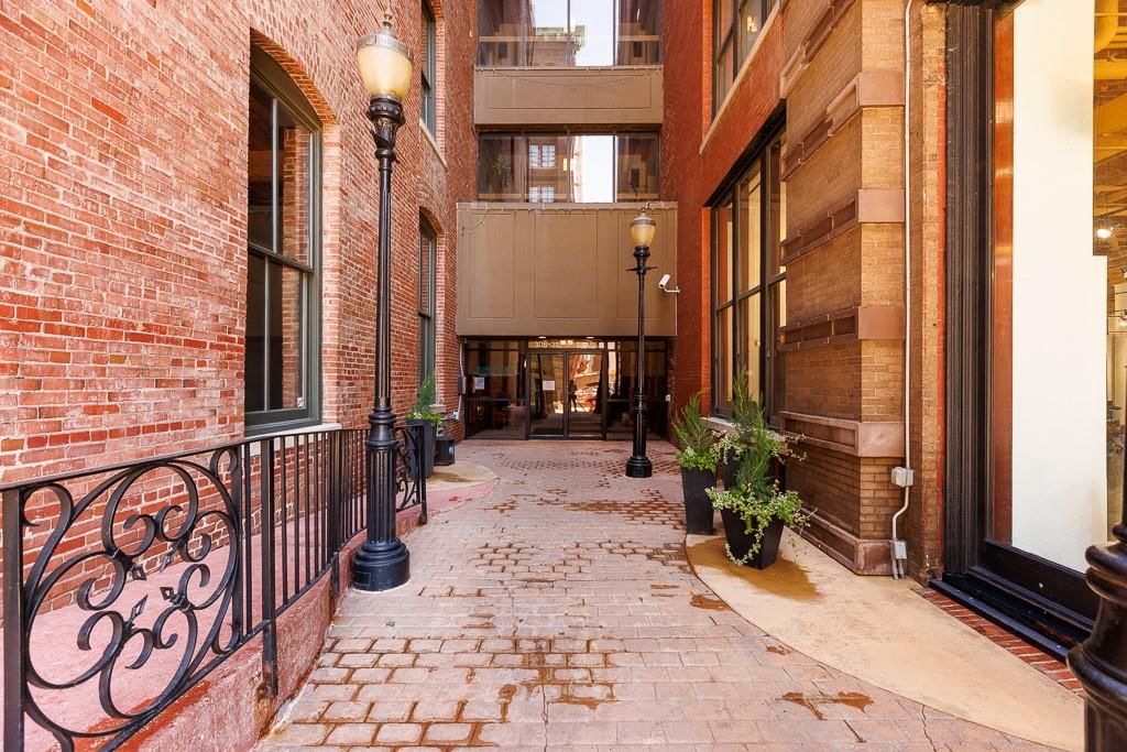 308 W 8th Street — photo 3