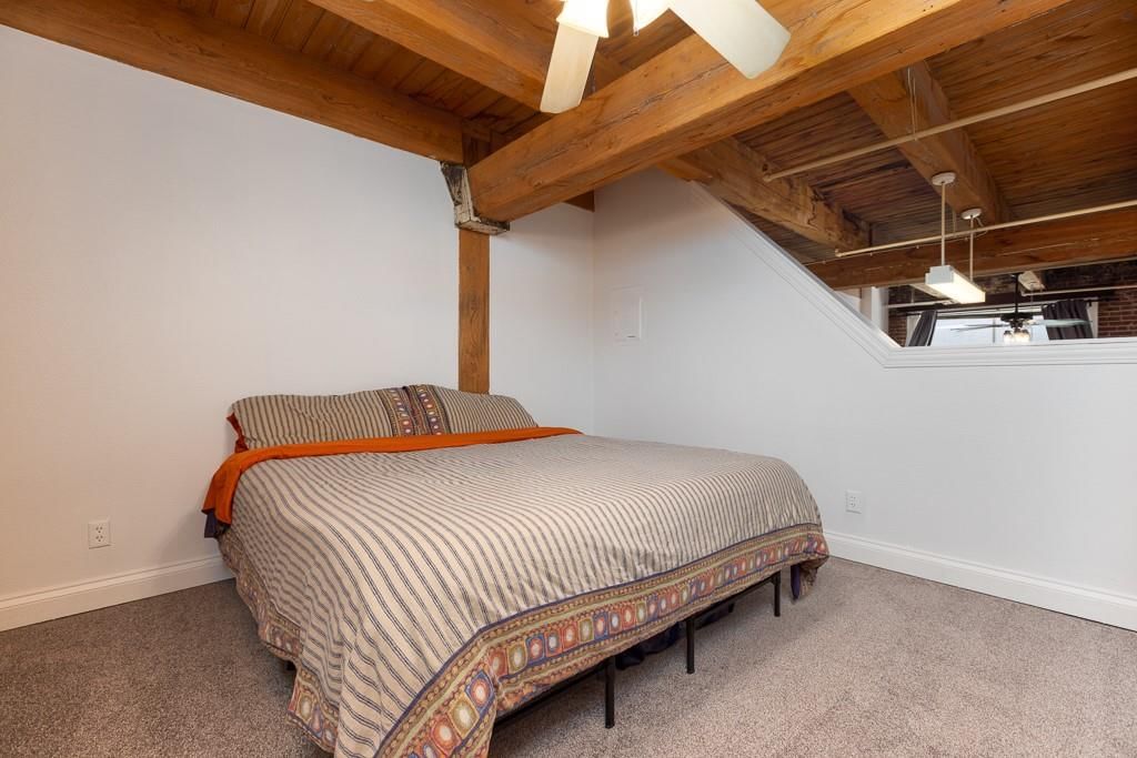 308 W 8th Street — photo 14