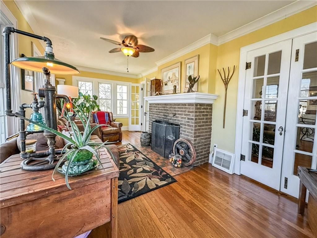 211 Lawn Avenue — photo 9