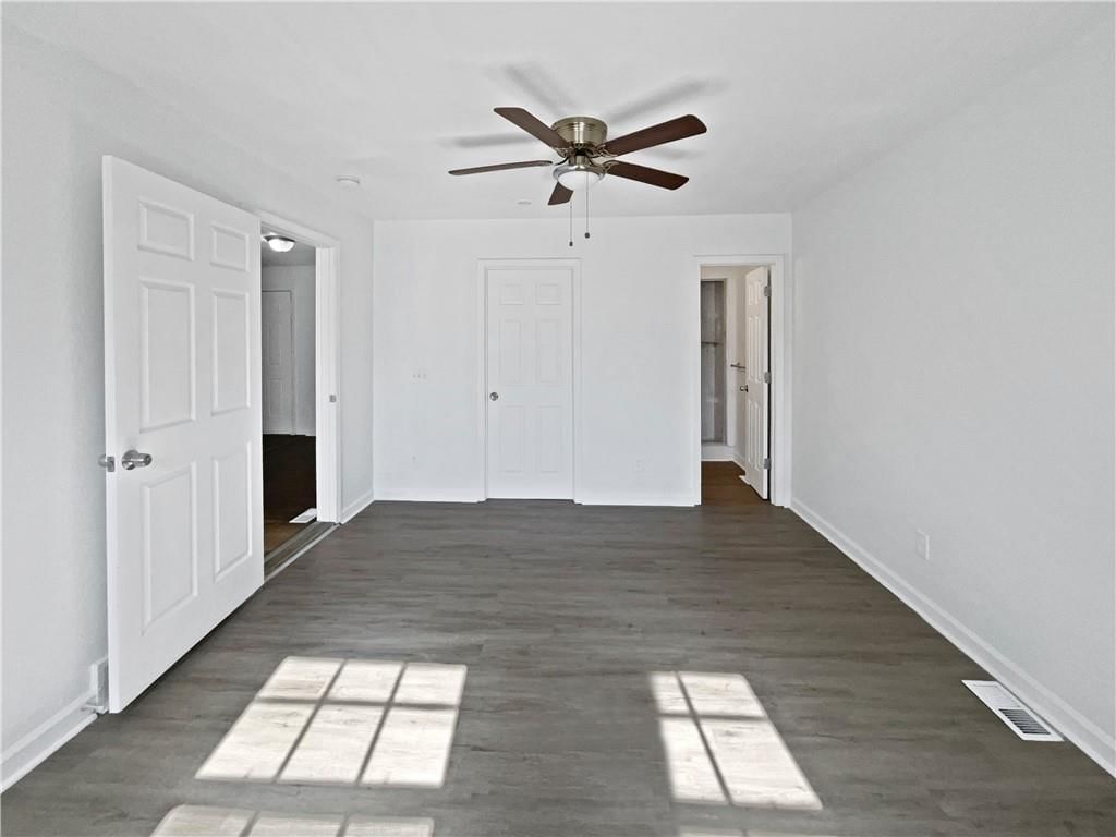 10014 Hardesty Avenue — photo 9