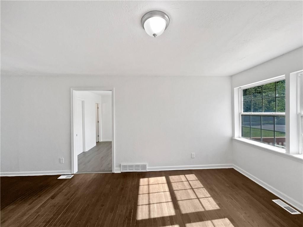 10014 Hardesty Avenue — photo 17
