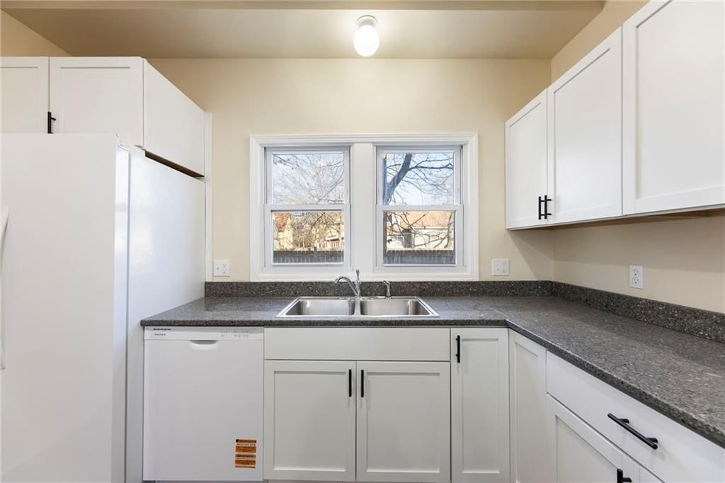 526 S Maple Street — photo 24