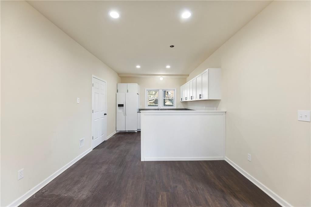 526 S Maple Street — photo 27