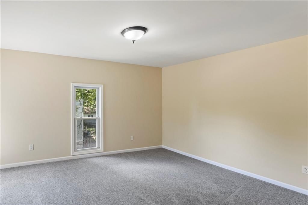 526 S Maple Street — photo 33